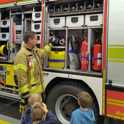 Zu Besuch bei der Feuerwehr Uplengen Mitte