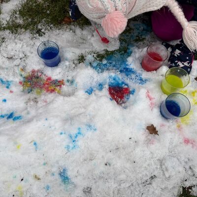 Farbenspiel im Schnee